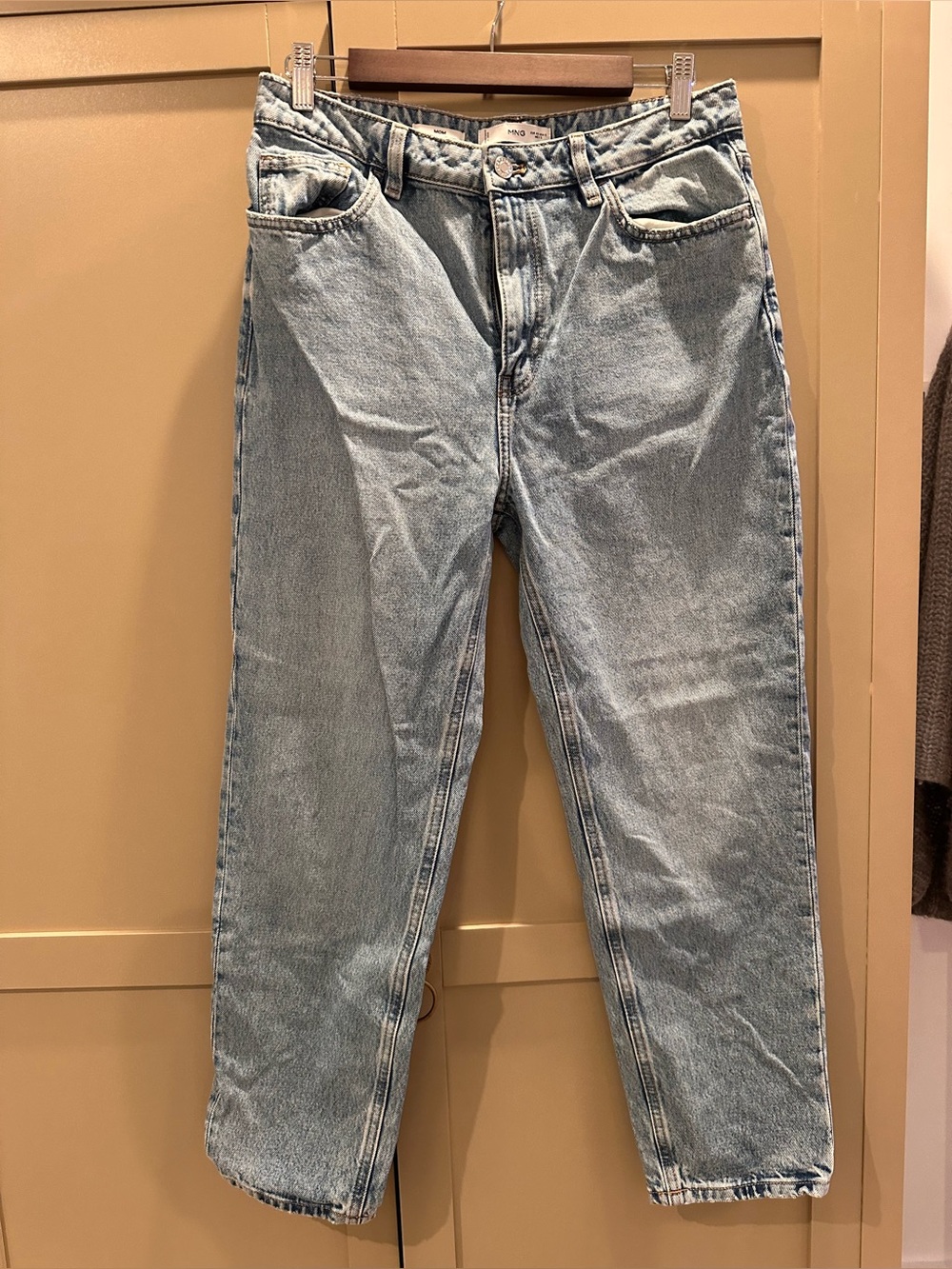 Mango Mom Jeans High Rise Light Wash Denim Size 6 | Vintage Style Straight Leg